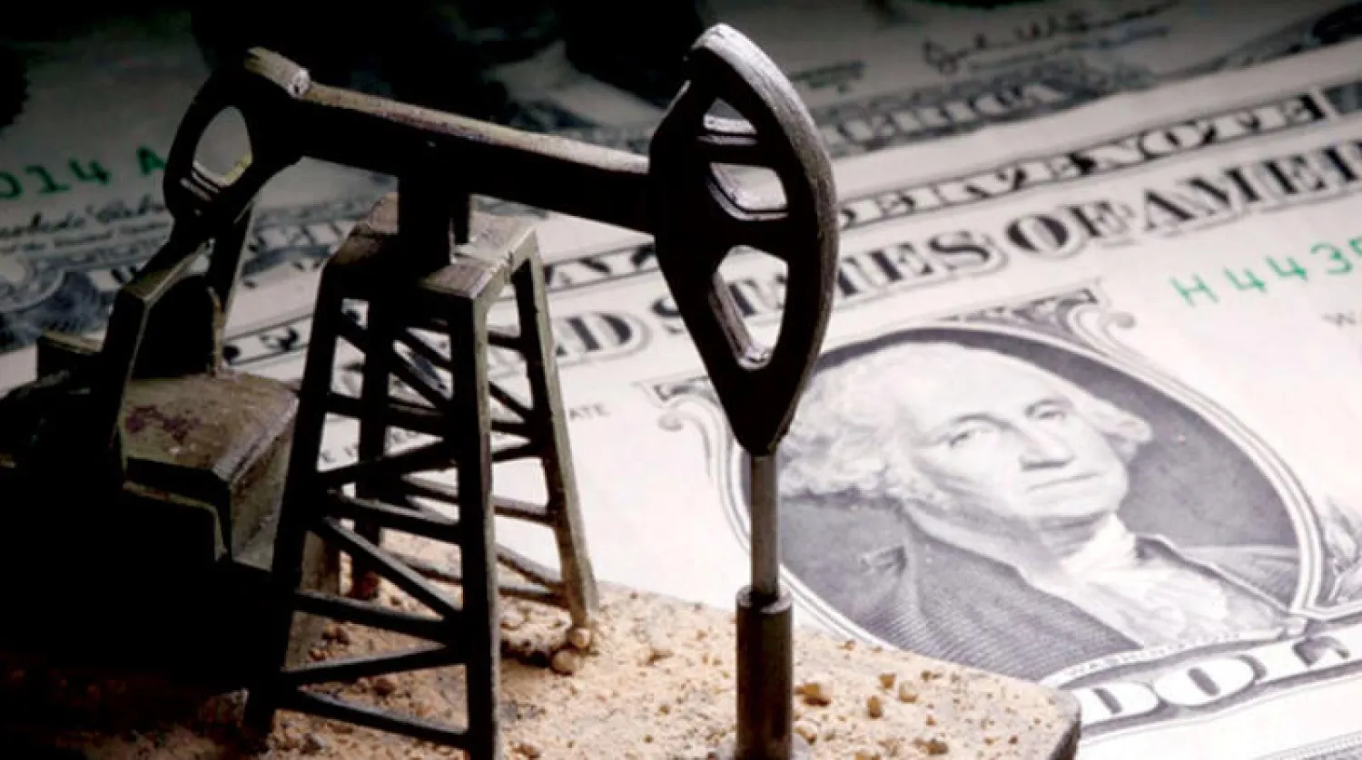 تسعى الهند ثالث أكبر مستهلك للنفط في العالم لموازنة مشترياتها للنفط بعد العقوبات الأميركية على روسيا (رويترز)