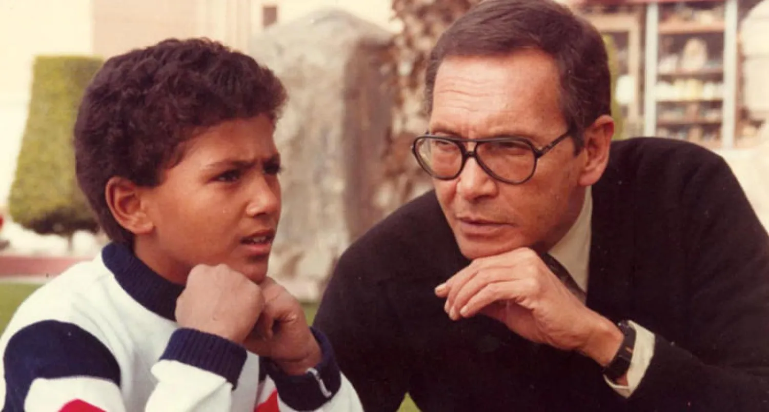 المخرج شادي عبد السلام وهيثم عبد الحميد خلال تصوير الفيلم