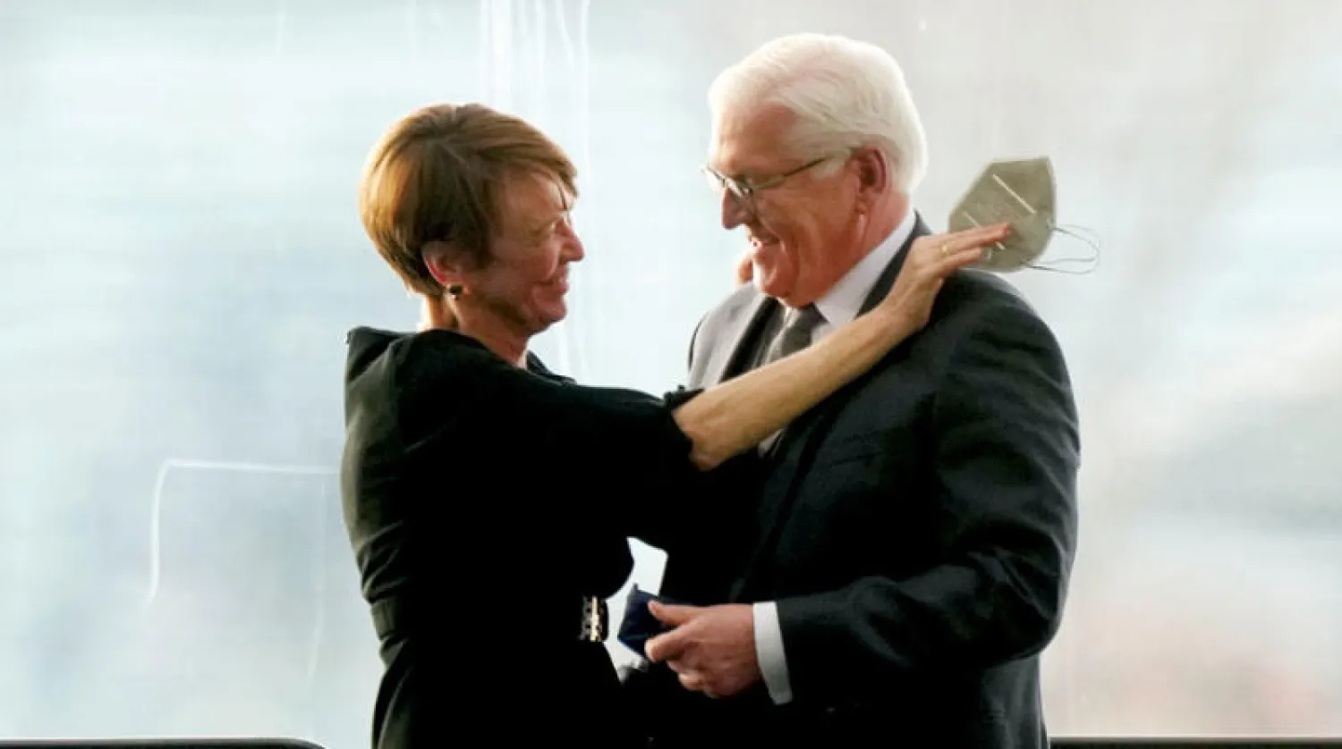 الرئيس الألماني وزوجته أصيبا بـ«كورونا» (أ.ب)