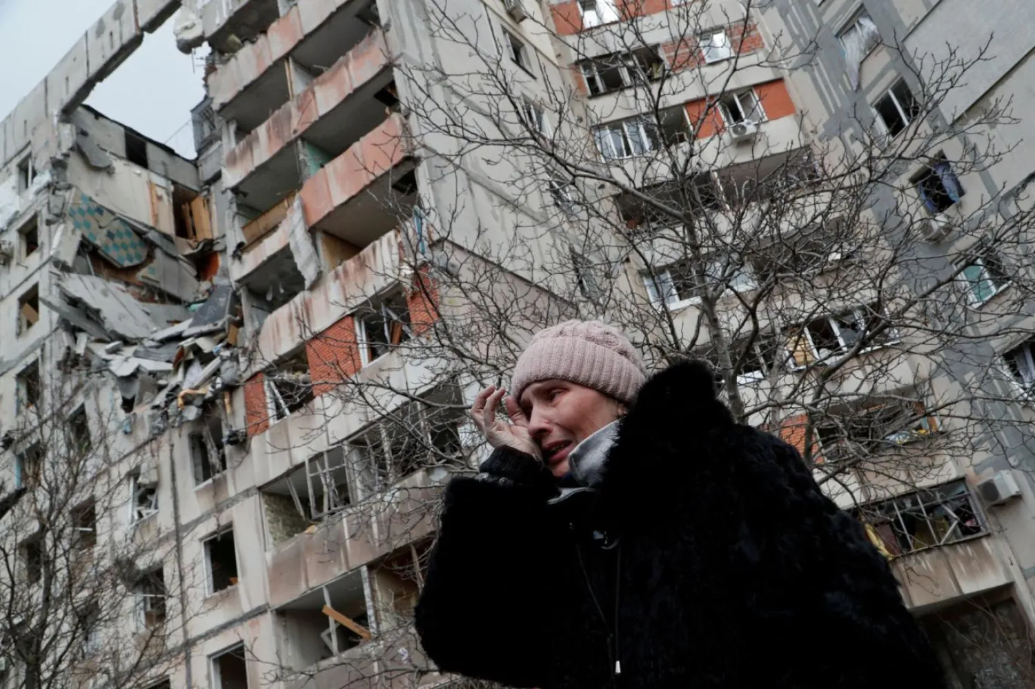 Mariupol'de Rus bombardımanı nedeniyle birçok yerleşim yeri yerle bir oldu (Reuters)

