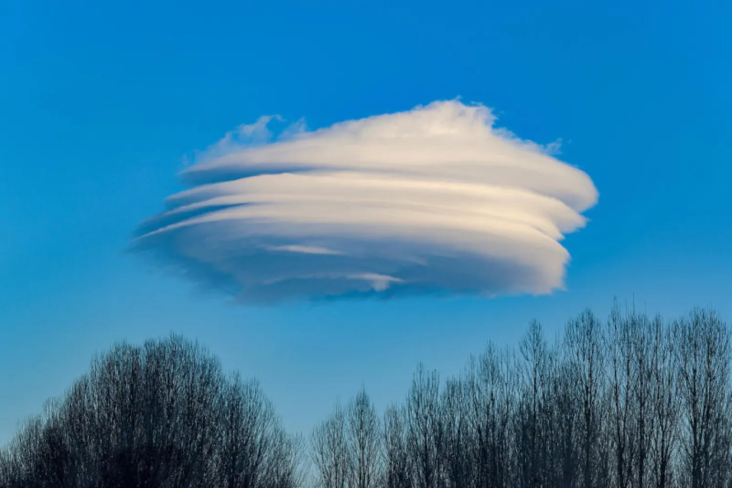  سحب عدسية تظهر فوق مقاطعة فان (تركيا) 24 يناير الماضي