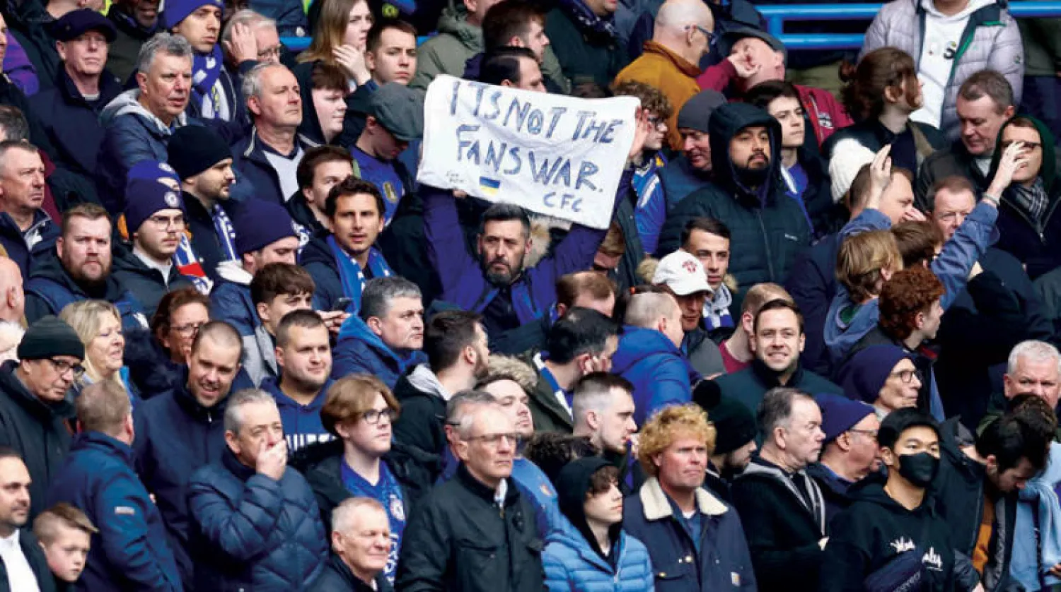 الحكومة البريطانية فتحت الباب لجماهير تشيلسي لشراء التذاكر (رويترز)