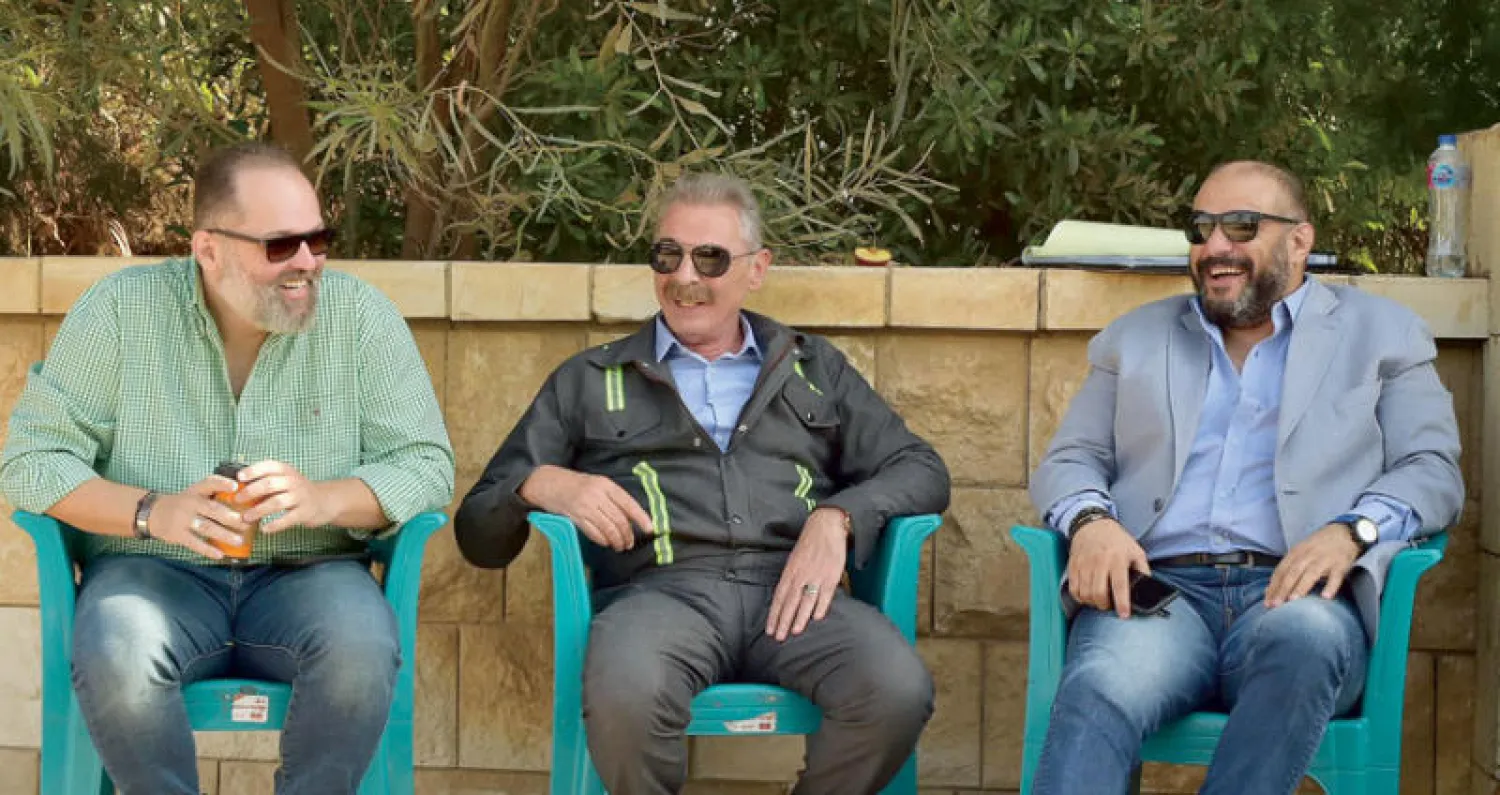 عبد العزيز مع ريمون مقار ومحمود حميدة