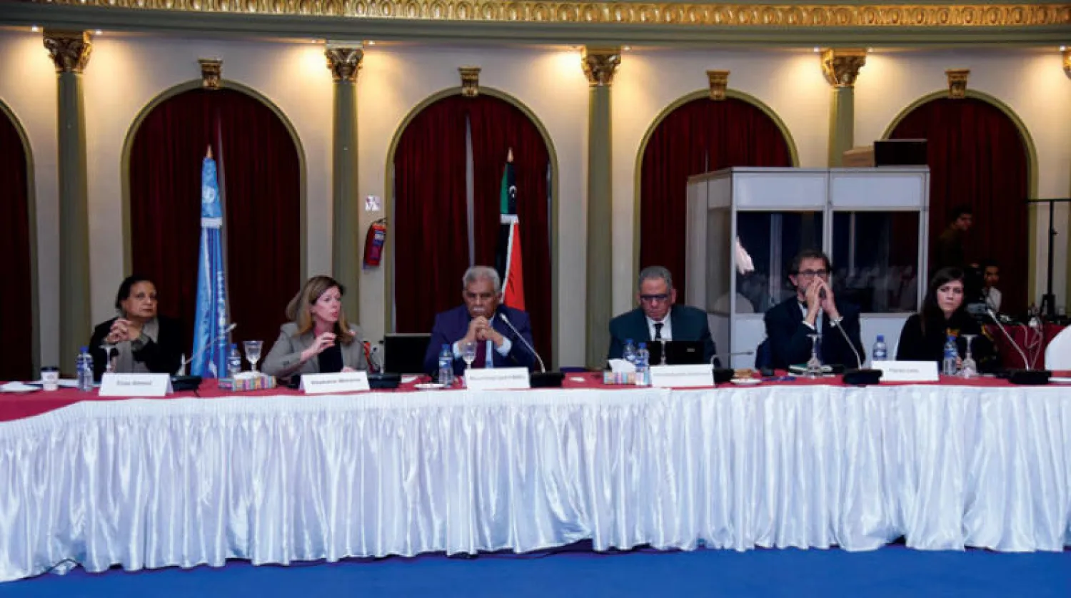 جانب من اللقاء التشاوري الذي عقدته  البعثة الأممية لممثلي المجلس الأعلى الليبي في تونس (البعثة الأممية)