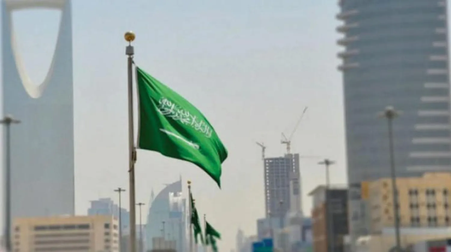  Rating agency S&P revised Saudi Arabia's outlook to positive from stable, citing improving GDP growth and fiscal dynamics over the medium term. (Reuters) 