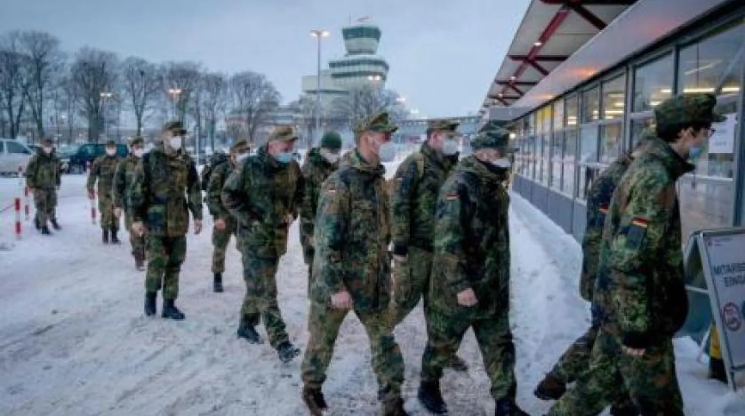 Alman askeri unsurları Berlin’de (AFP)