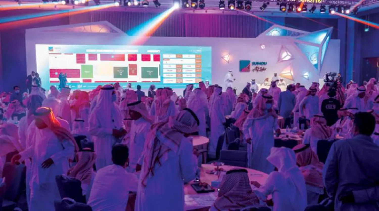  Part of the public auction that was held on Thursday to sell the Sumou Al-Khobar project in eastern Saudi Arabia (Asharq Al-Awsat) 
