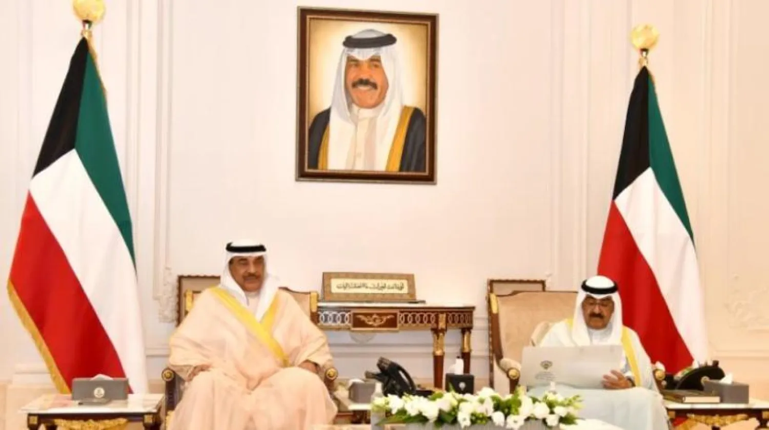 Crown Prince Sheikh Mishal Al-Ahmed receives the government resignation from Sheikh Sabah al-Khalid al-Sabah (KUNA)
