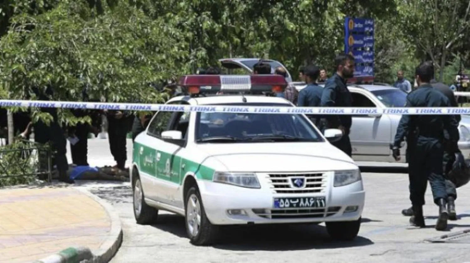 İran polisi güçleri (Arşiv - AP)