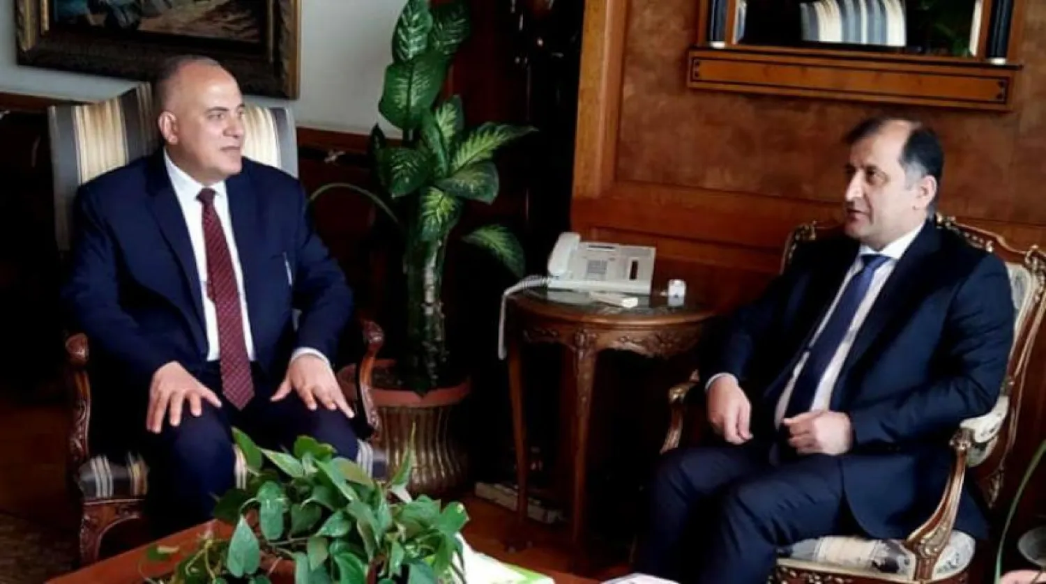 Egyptian Water and Irrigation Minister Mohamed Abdel Aty meets with Tajikistan’s Ambassador to Cairo Zarobiddin Kosimi. (Water and Irrigation Ministry)