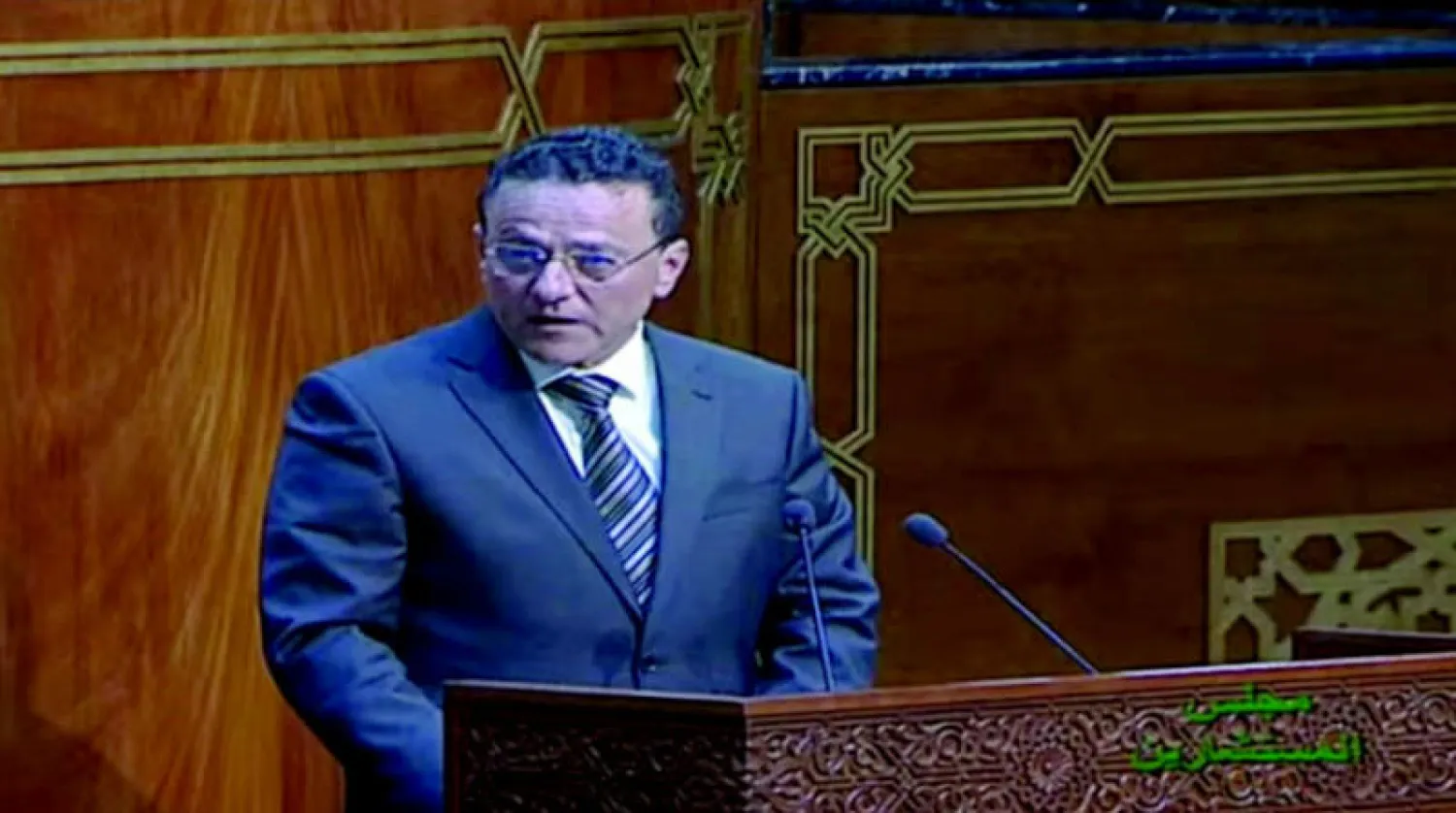 محمد عبد الجليل وزير اللوجيستيك والنقل خلال رده أمس على أسئلة أعضاء مجلس المستشارين (الشرق الأوسط)