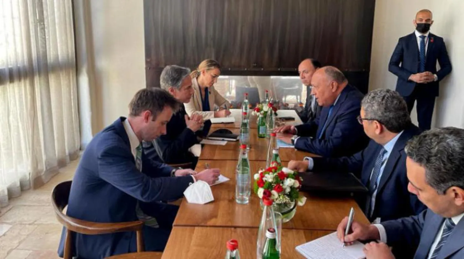 The Egyptian Foreign Minister, his American counterpart and officials from the two countries during a meeting in the Negev (Egyptian Foreign Ministry) 