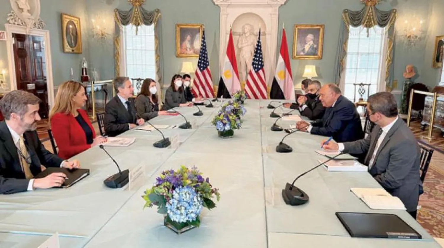 Egypt’s Foreign Minister and his US counterpart in a joint meeting in Washington on Wednesday, April 13, 2022. (Egyptian Foreign Ministry)