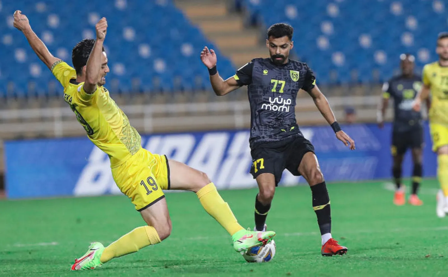 جانب من مواجهة التعاون السعودي وسباهان الإيراني (تصوير: علي الظاهري)