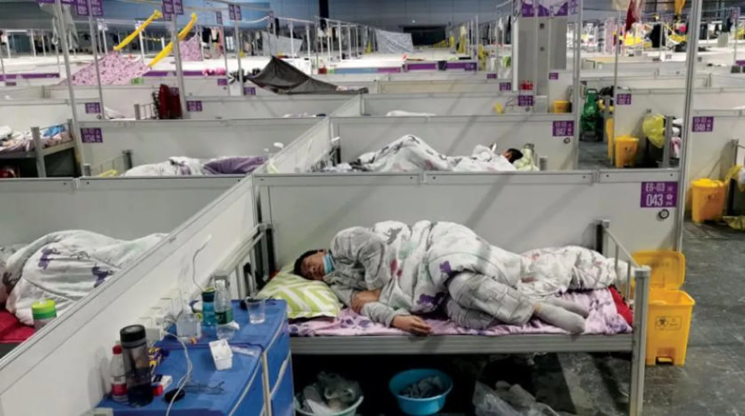 Şanghay’da koronavirüs hastaları için kurulan geçici bir hastane (EPA)