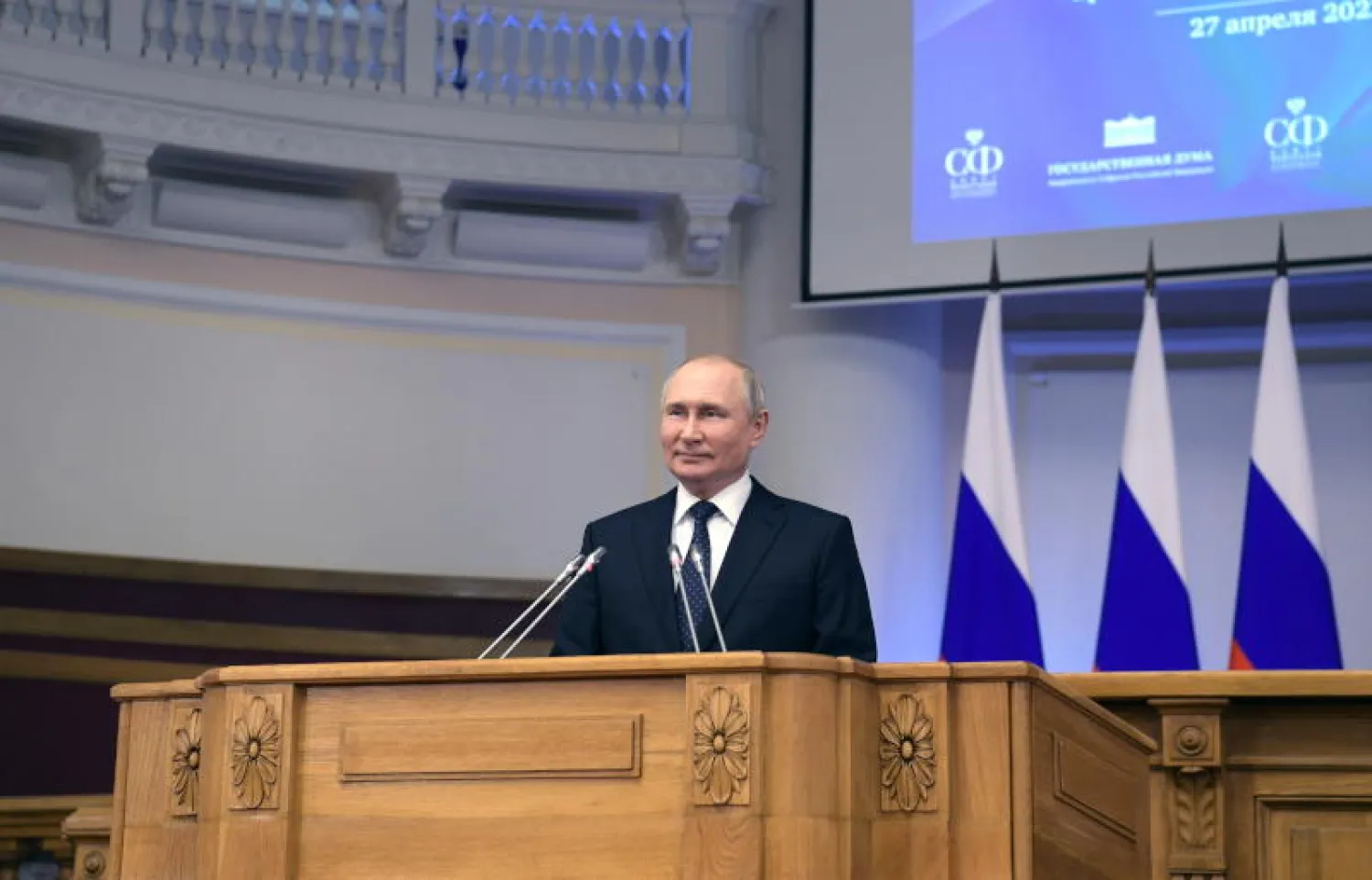 بوتين خلال إلقائه كلمته أمام البرلمان الروسي (إ.ب.أ)