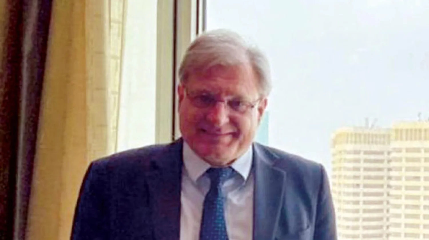 صورة نشرتها السفارة الأميركية في طرابلس للسفير ريتشارد نورلاند