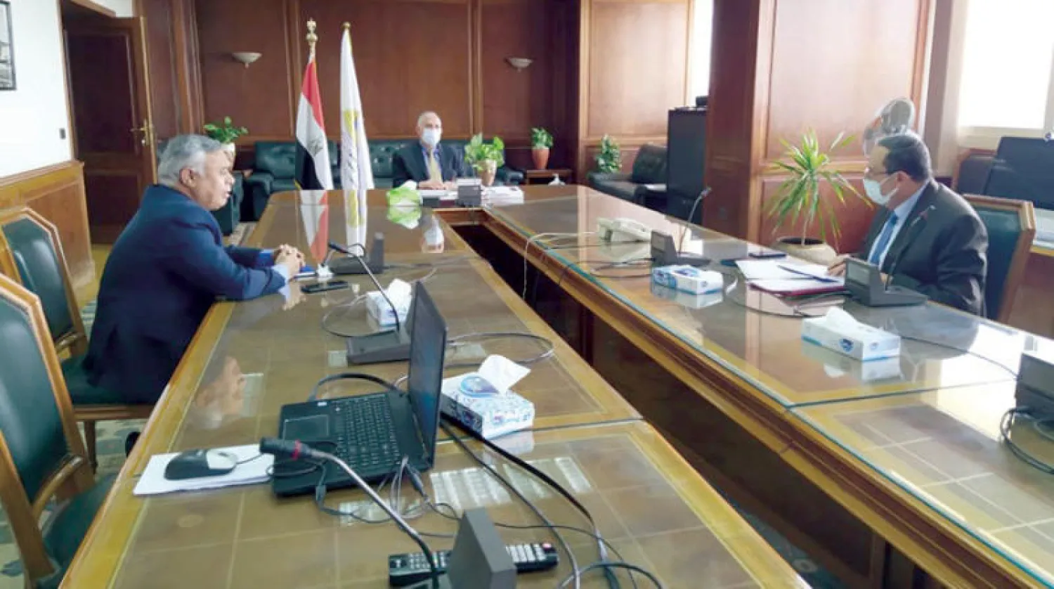 عبد العاطي خلال اجتماع متابعة مشروعات وزارة الري (الحكومة المصرية)