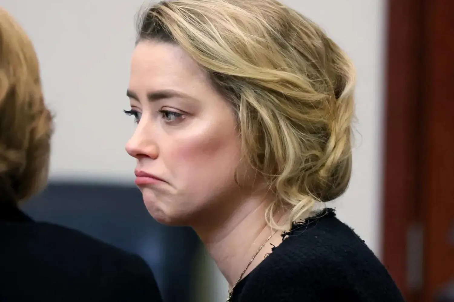 Amber Heard ve Johnny Depp'in karşı karşıya geldiği dava ABD'nin Virginia eyaletinin Fairfax şehrinde görülüyor (Reuters)