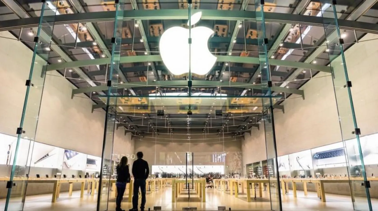 Apple was charged by EU antitrust regulators of abusing its dominance in the music streaming market via restrictive rules. (Getty Images)
