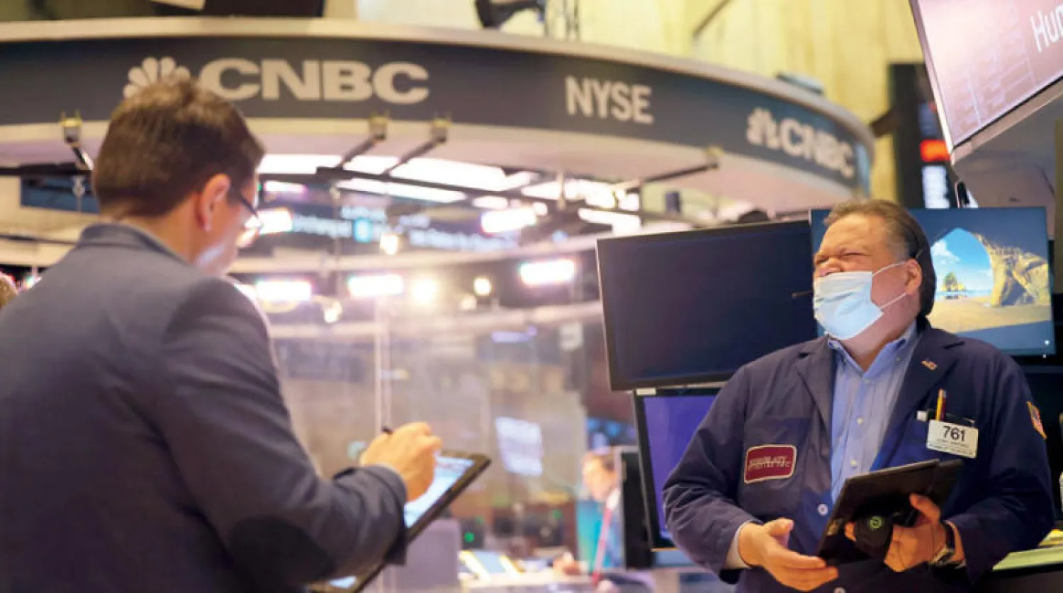 تفاءلت الأسواق بخطوة رفع الفائدة... لكن مخاوف حدوث ركود تتزايد (أ.ف.ب)