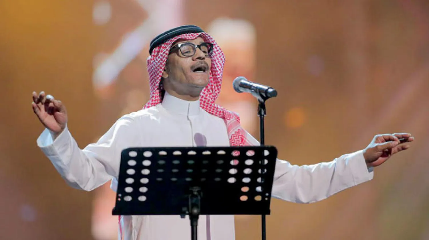 رابح صقر في أمسيته الغنائية بالرياض