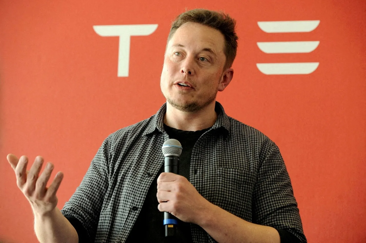 Founder and CEO of Tesla Motors Elon Musk speaks during a media tour of the Tesla Gigafactory, which will produce batteries for the electric carmaker, in Sparks, Nevada, US July 26, 2016. (Reuters)