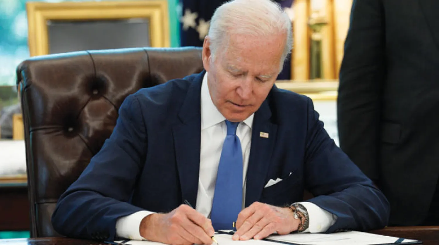 بايدن يفعل آلية من الحرب العالمية الثانية لإيصال المعدات لأوكرانيا (إ.ب.أ)