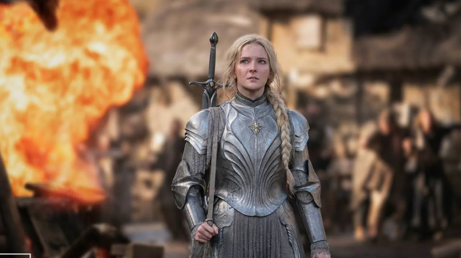 Morfydd Clark'ın canlandırdığı Galadriel'e (Fotoğraf / Ben Rothstein, Amazon Stüdyoları)