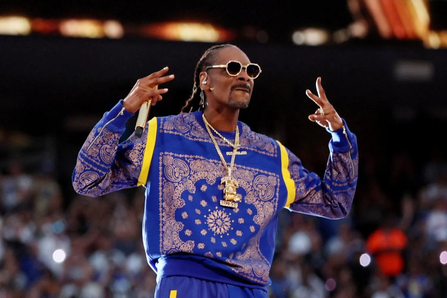Snoop Dogg, şubattaki Super Bowl'un devre arası gösterisinde sahne almıştı (Reuters)

