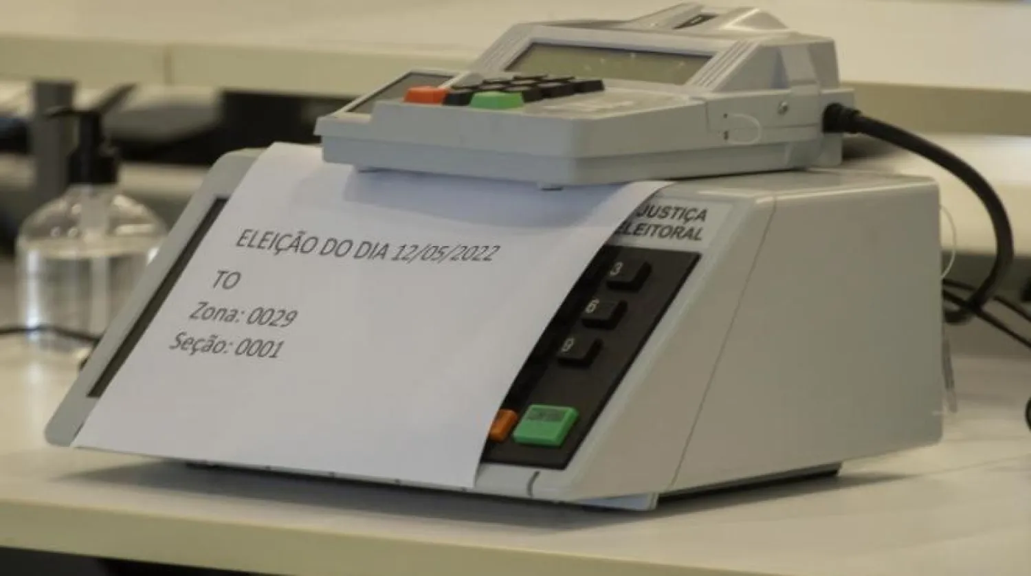 Brezilya’daki oylama sistemine yönelik güvenlik testinde kullanılan bir elektronik oylama makinesi (EPA)