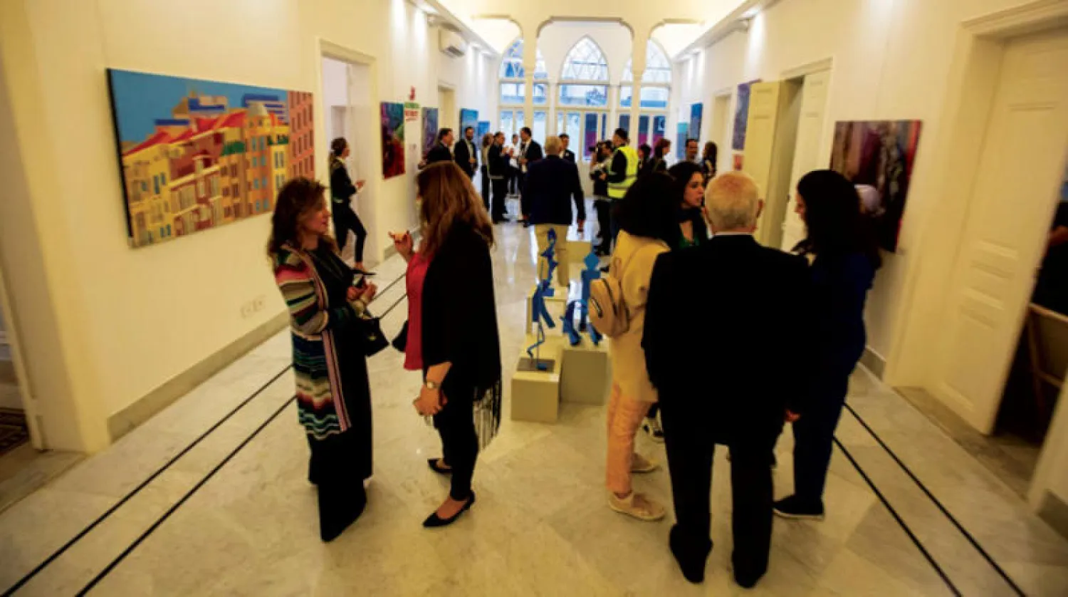 جانب من معرض «ولادة جديدة»