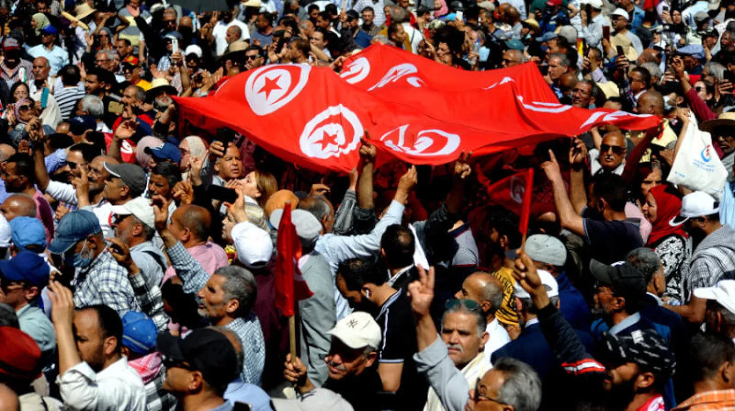 المعارضة التونسية ترفض «إقصاء» الأحزاب من إعداد الدستور الجديد