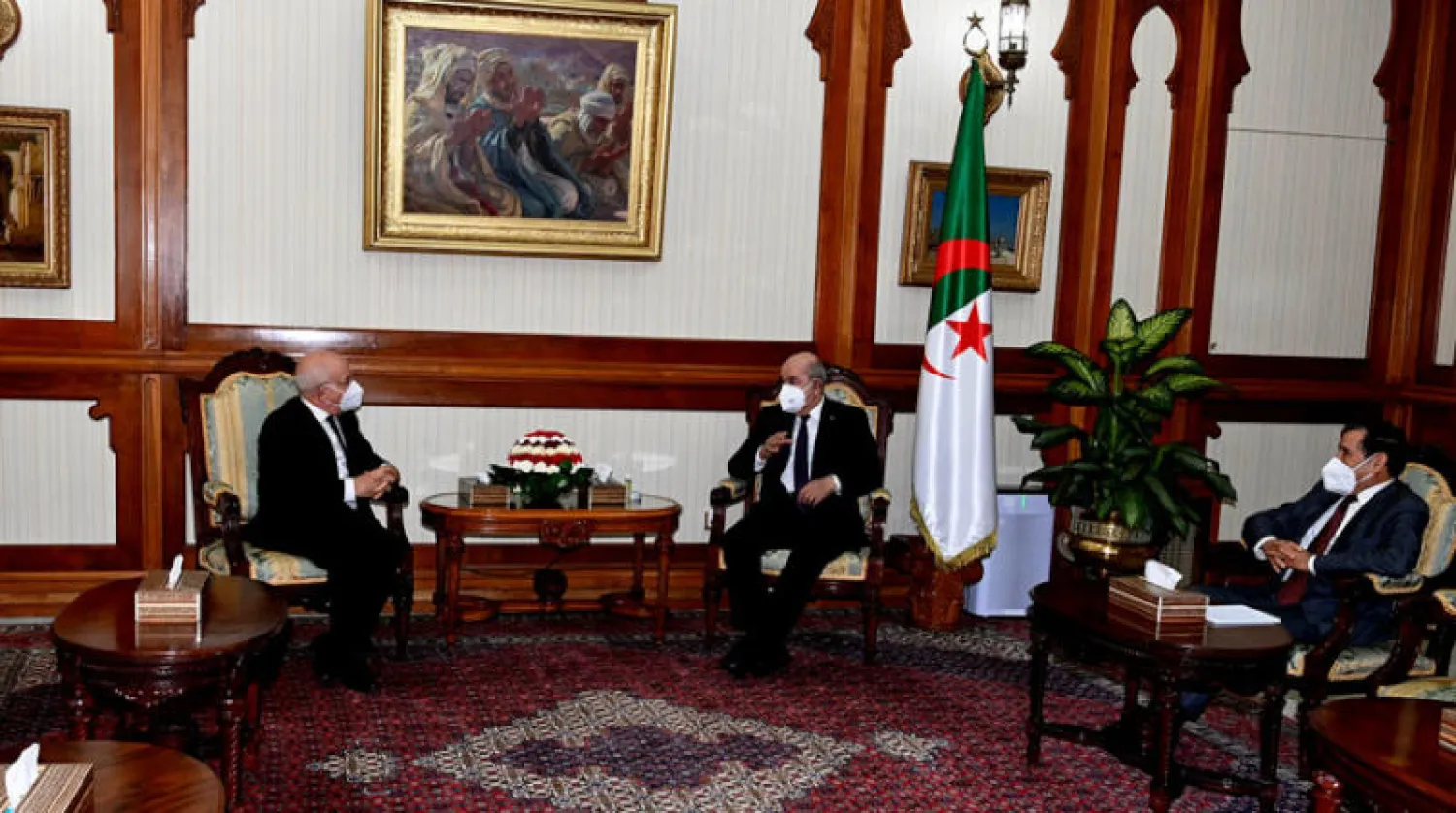 جانب من محادثات الرئيس تبون والناشط المعارض رحابي (رئاسة الجمهورية)