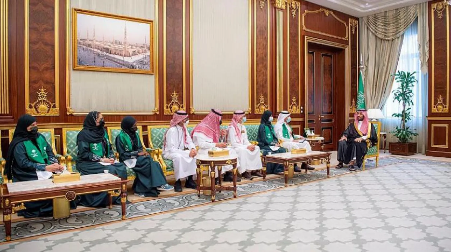 Suudi Arabistan Veliaht Prensi öğrencileri kabul etti (SPA)
