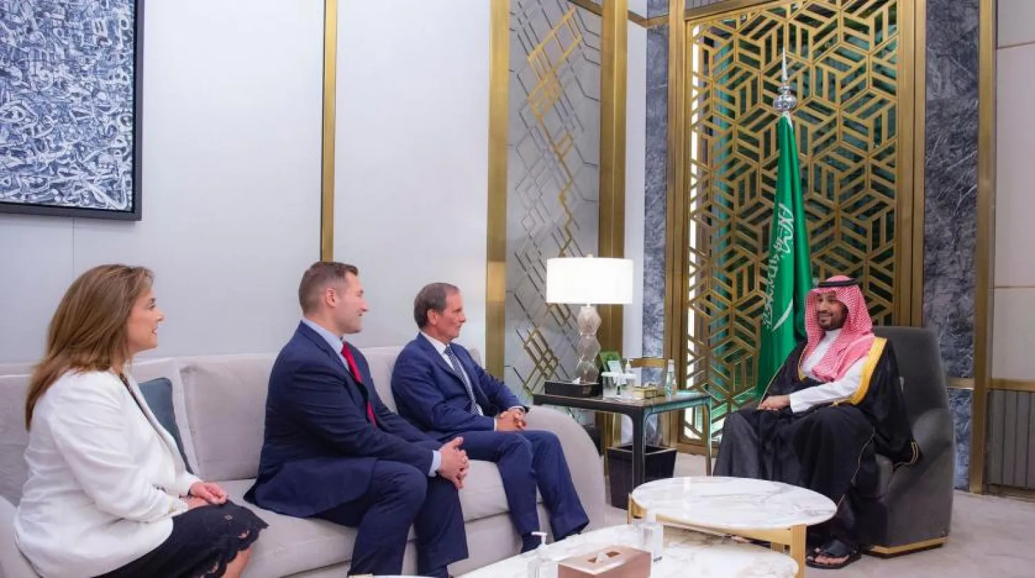 Suudi Arabistan Veliaht Prensi dün ABD Kongresi’nden heyetle yaptığı görüşmede (SPA)