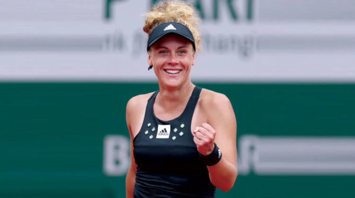 جانجان تحتفل بفوزها على بليسكوفا (رويترز)