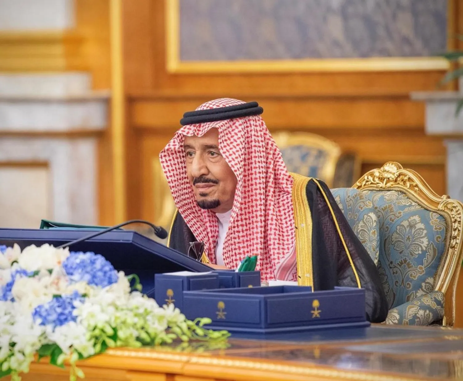 King Salman chairs the cabinet meeting. (SPA)