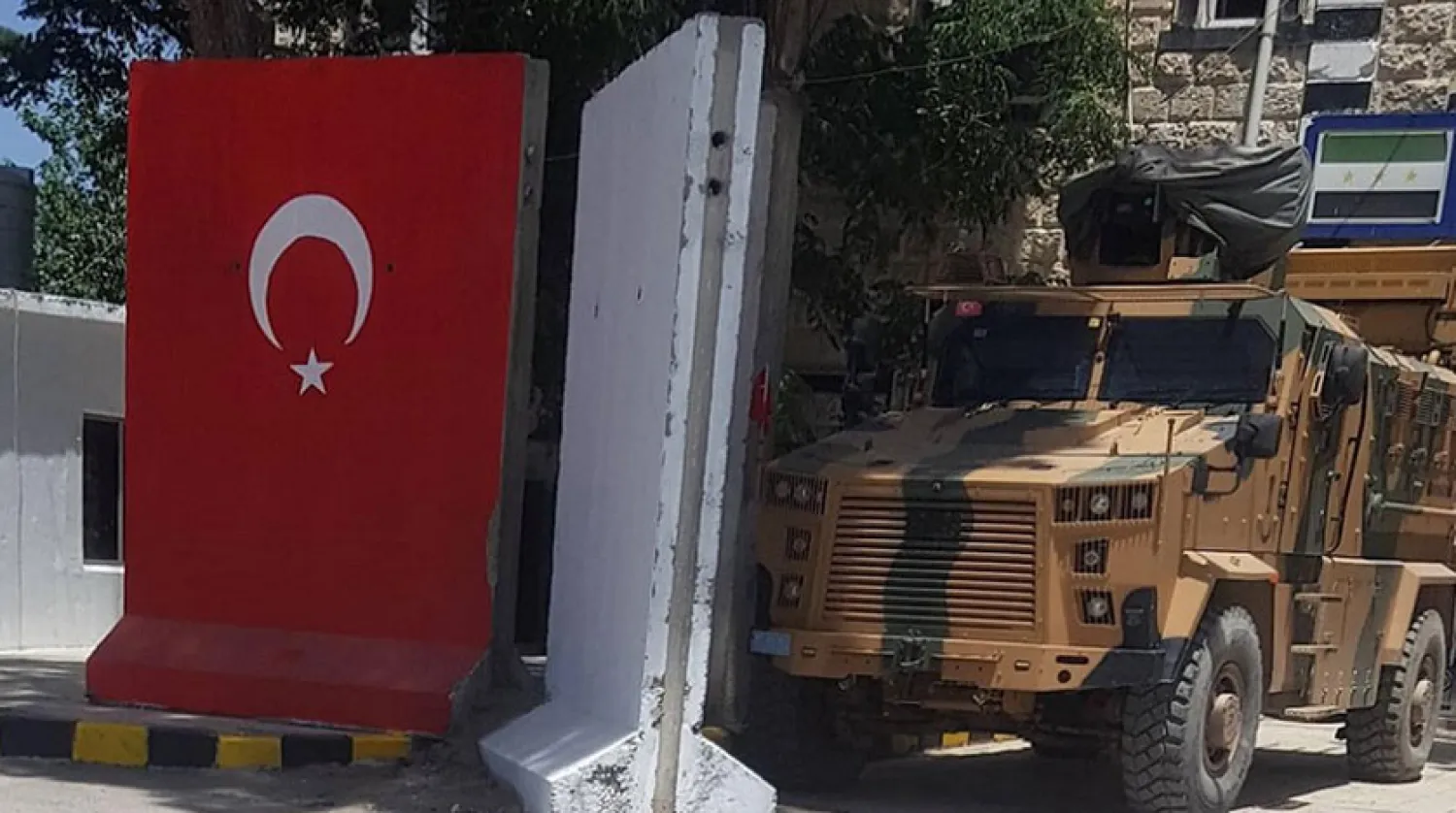 Ankara’nın askeri bir operasyona başvurmaksızın da ‘güvenli bölgeyi’ genişletme hedefine ulaşabileceği değerlendiriliyor. (The Independent Arabia)