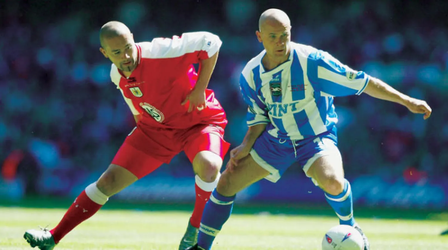 عدم إجادة أوتواي (يمين) للقراءة أوقعه في مطبات (غيتي)