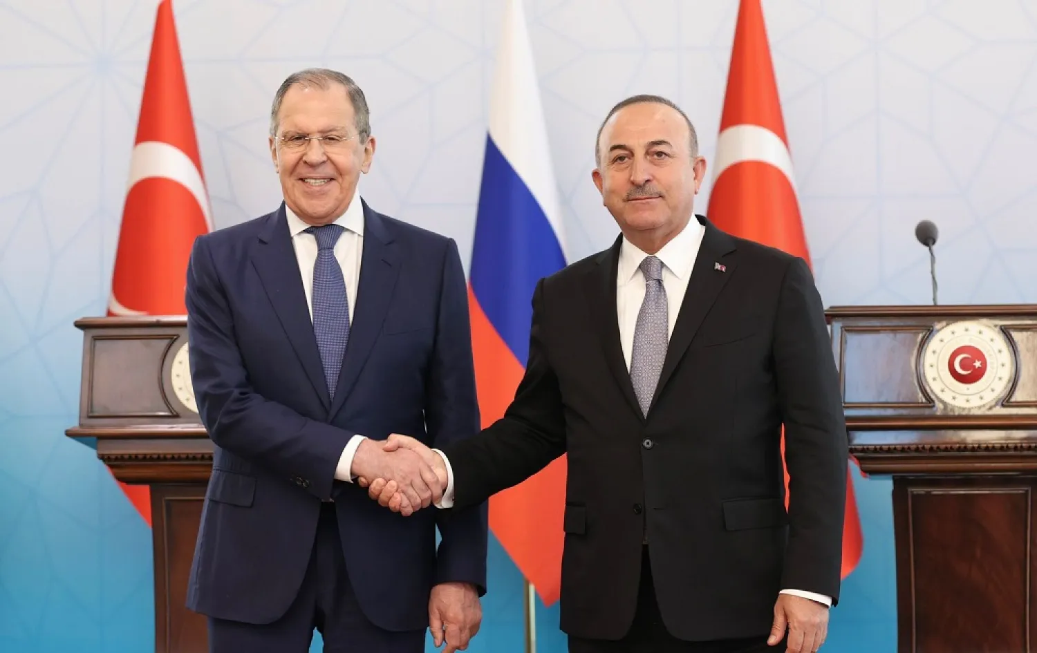 08 June 2022, Turkey, Ankara: Russian Foreign Minister Sergei Lavrov (L) shakes hands with Turkish Foreign Minister Mevlut Cavusoglu at the end of a joint press conference following bilateral talks in Ankara. (Turkish Foreign Ministry /dpa)