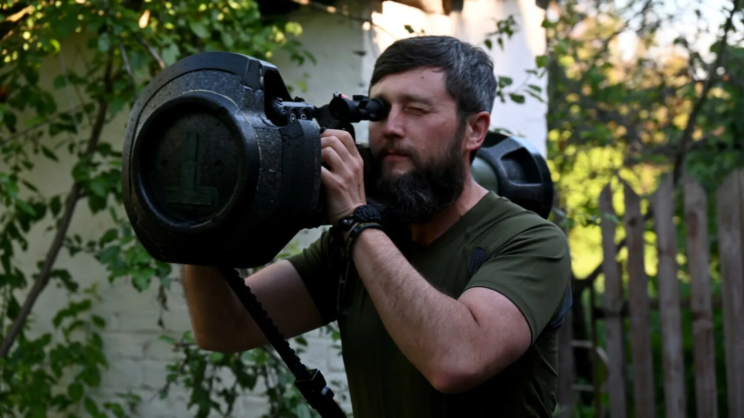 A Ukrainian soldier tests a new-generation anti-tank missile SERGEY BOBOK AFP
