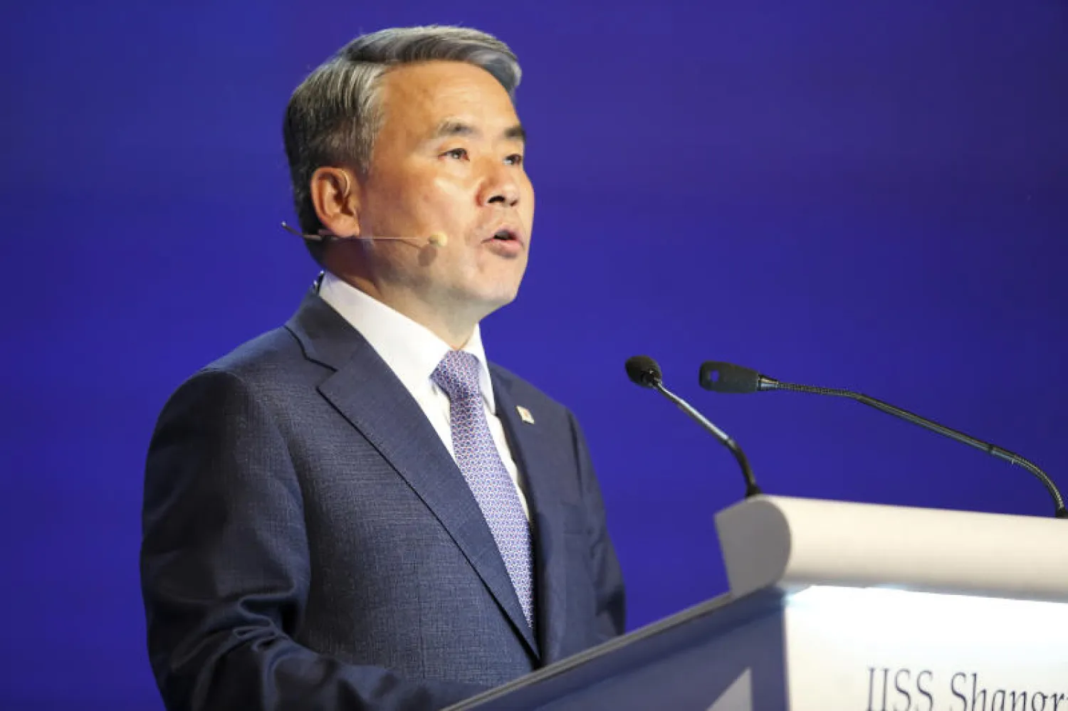 وزير الدفاع الكوري الجنوبي لي جونج سوب (أ.ب)