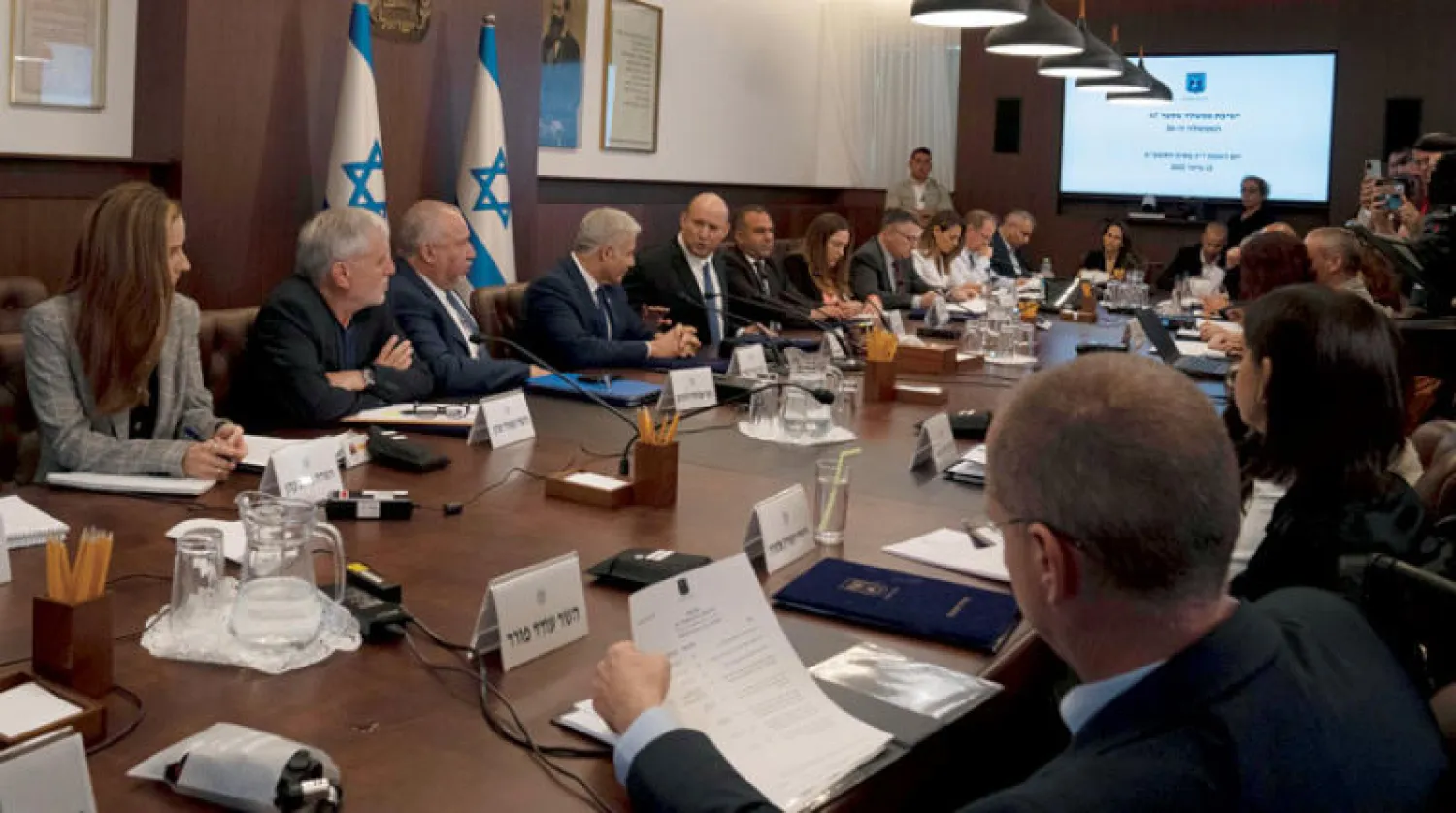 بنيت في مداخلة  أثناء الاجتماع الأسبوعي للحكومة الإسرائيلية أمس (أ.ب)