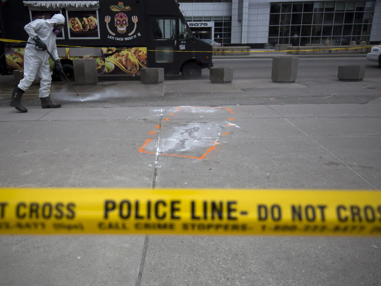 On April 23, 2018, a Canadian man drove a white rental van at full speed down streets and the sidewalks in Toronto, aiming at passers-by for about more than a mile. Cole Burston GETTY IMAGES NORTH AMERICA/AFP/File
