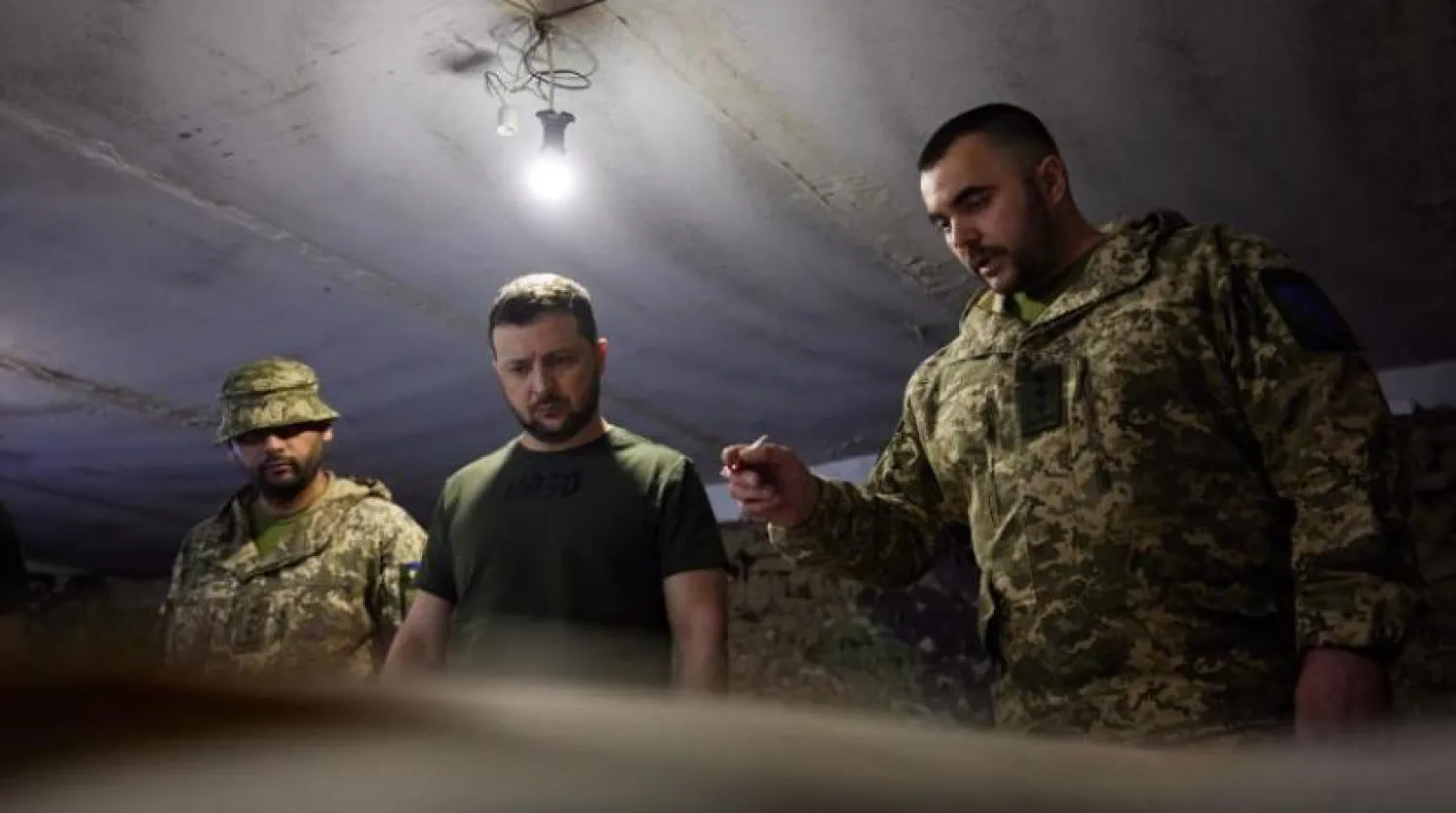 Ukrayna Devlet Başkanı Vladimir Zelenskiy, Zaporijya şehrindeki askeri gelişmeleri takip ediyor (AFP)