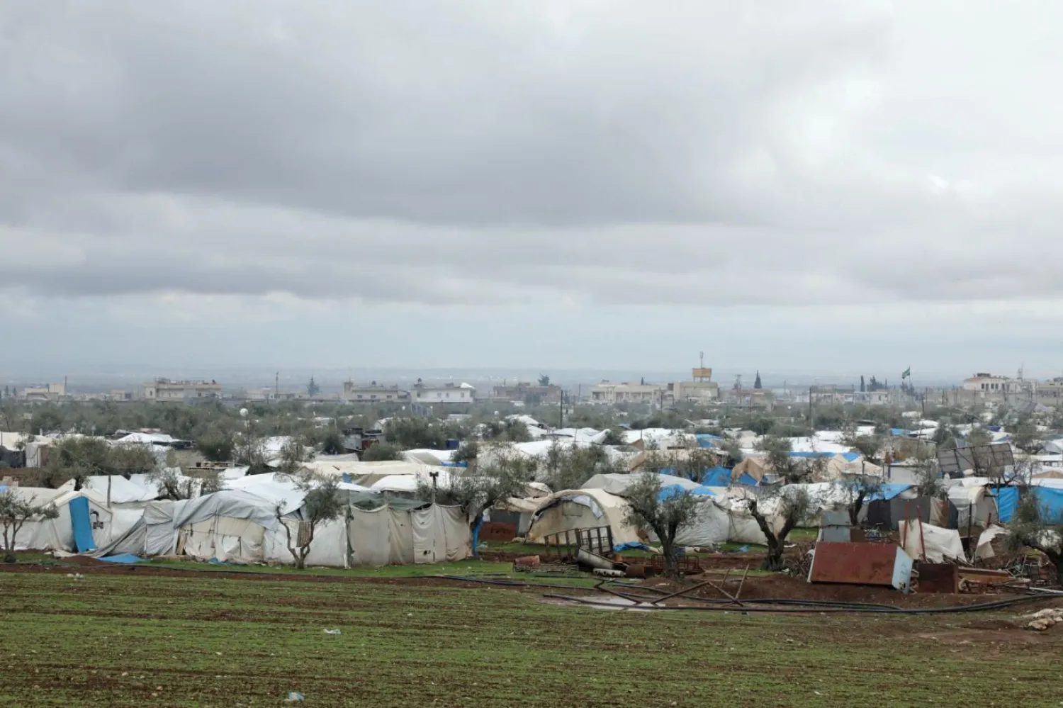 Birleşmiş Milletler Mülteciler Yüksek Komiserliği'ne göre Suriye'deki iç savaş nedeniyle yaklaşık 6,7 milyon kişi ülkesinde yerinden edildi (Reuters)

