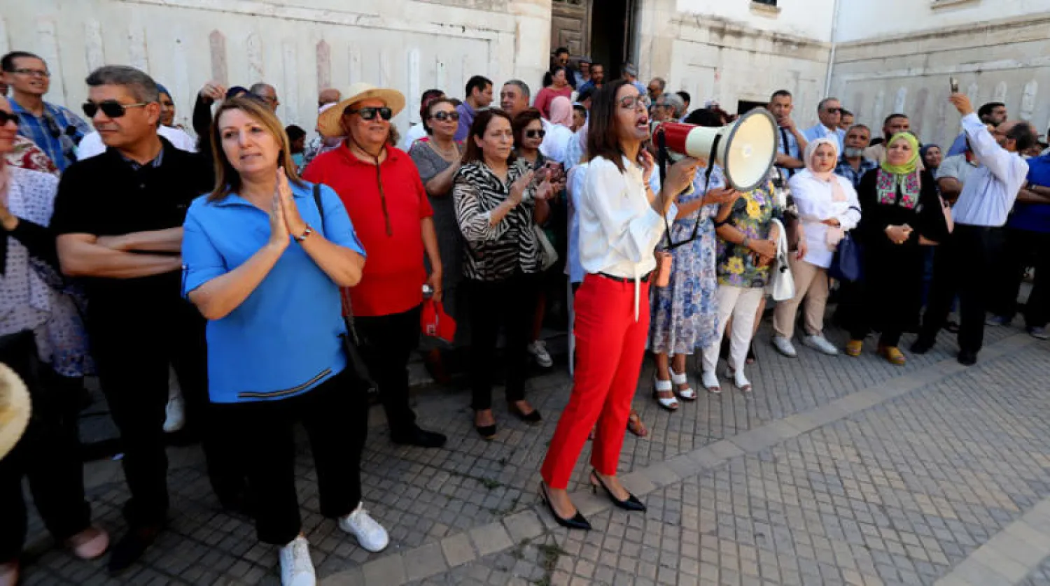 جانب من إضراب القضاة في تونس الأسبوع الماضي (إ.ب.أ)