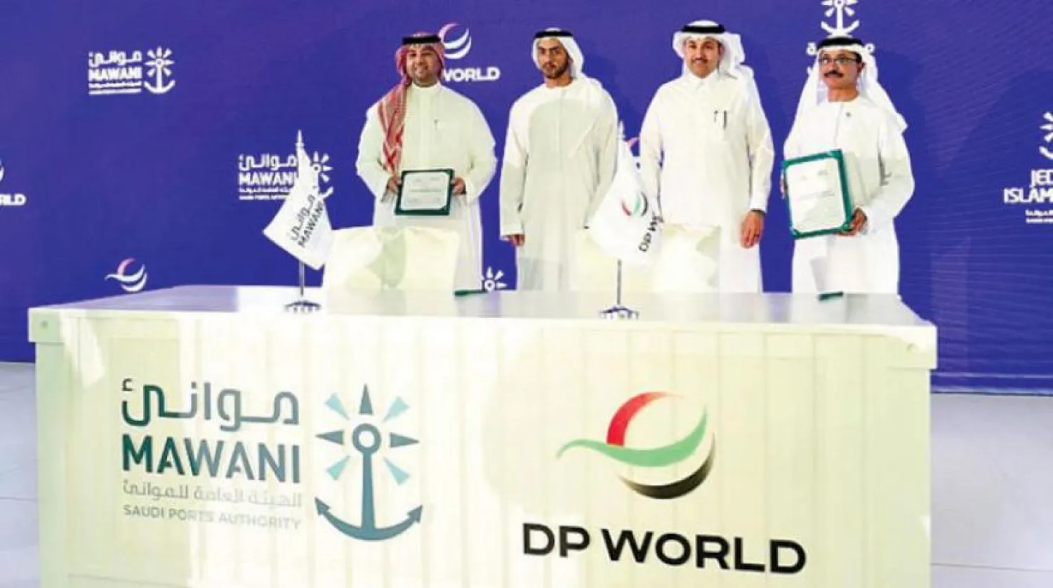 DP World and the Saudi Ports Authority (Mawani) announced the signing of a 30-year agreement with an investment value of more than SAR 500 million ($133.33 million) to build a state-of-the-art, port-centric Logistics Park at the Jeddah Islamic Port, (Asharq Al-Awsat)