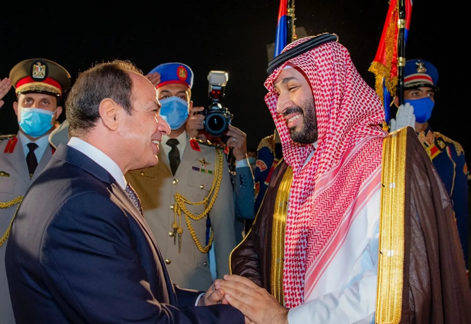 Crown Prince Mohammed bin Salman is welcomed by Sisi upon his arrival in Cairo. (SPA)